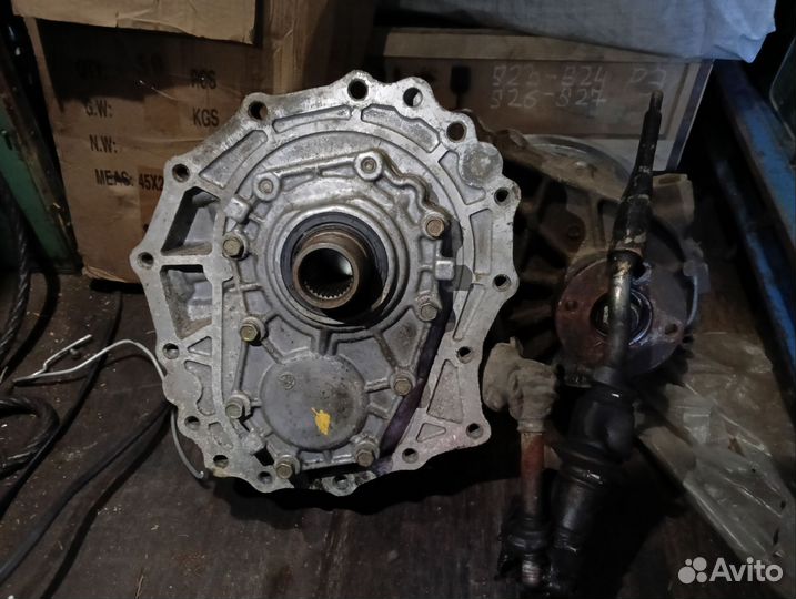 Раздаточная коробка Nissan terrano td27