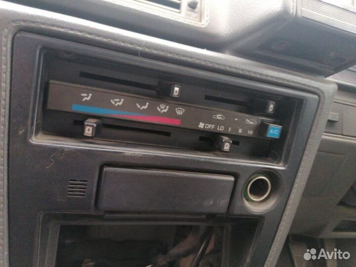 Блок управления климат-контролем Toyota Mark Ii