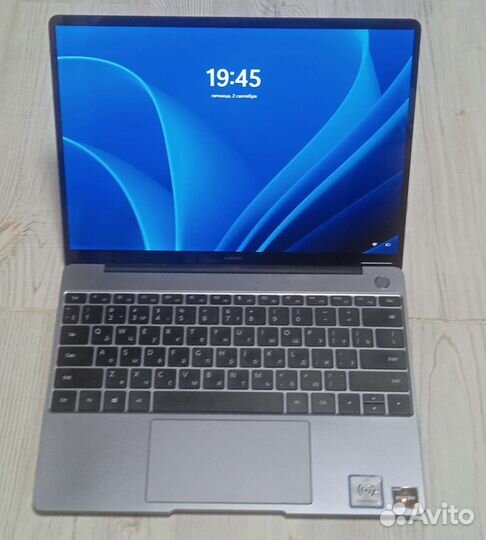 Huawei matebook 13