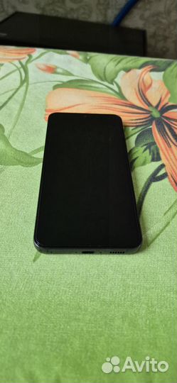 Samsung Galaxy S23, 8/128 ГБ