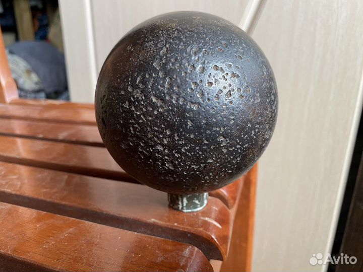 Металлический шар ядро