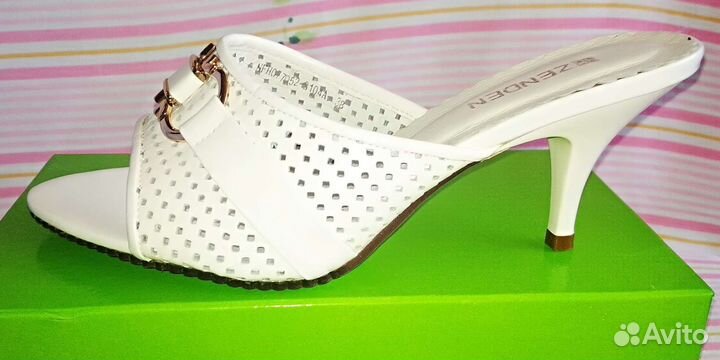 Новые босоножки