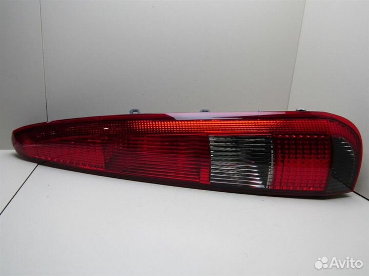 Фонарь задний правый Ford Fusion 2002-2012