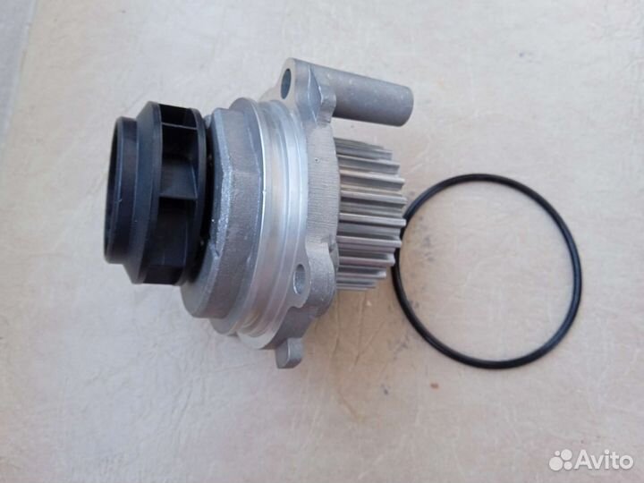 Водяная помпа gates