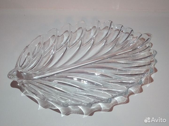 Блюдо из стекла