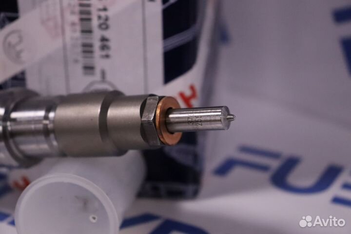 Форсунка топливная 0445120461