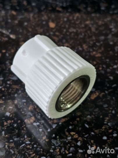 Полипропиленовая муфта 20х1/2