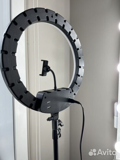 Профессиональный кольцевой свет
