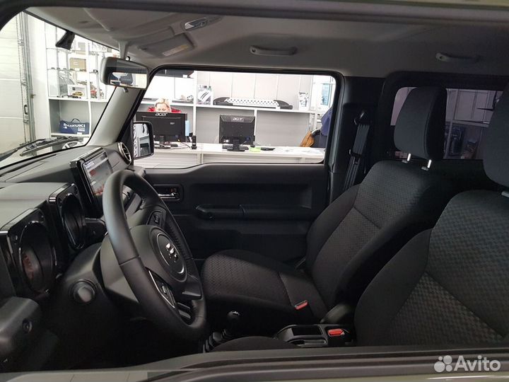 Suzuki Jimny 1.5 AT, 2023