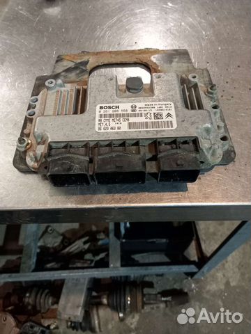 Блок управления двигателем Peugeot 307, NFU 1.6