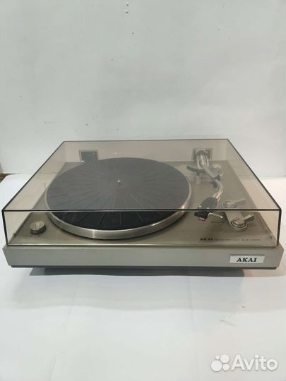 Akai AP-100 проигрыватель винила