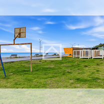 Гостиница на берегу моря в Крыму