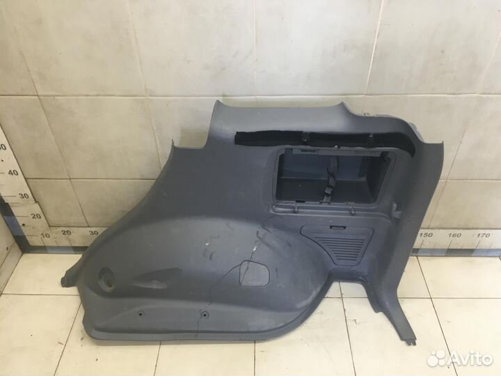 Обшивка багажника RAV 4 2000-2005