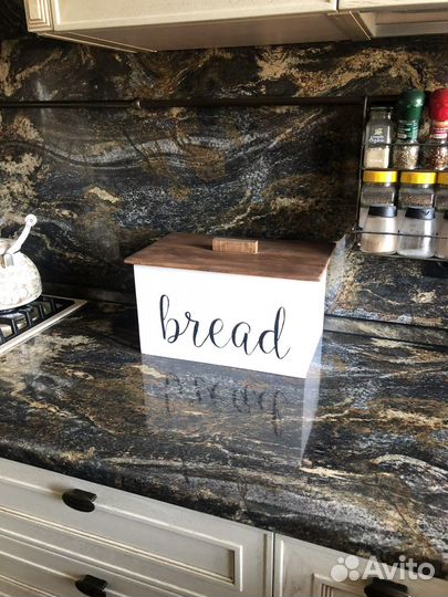 Хлебница деревянная новая