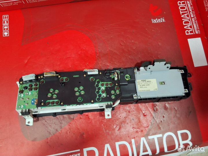 Панель приборов Nissan Cedric HY34