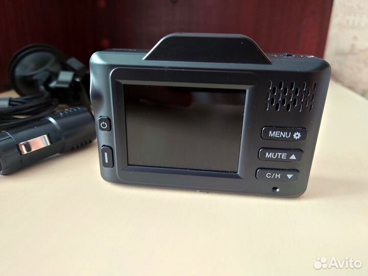 Видеорегистратор с радар-детектором