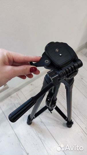 Штатив для фотоаппарата