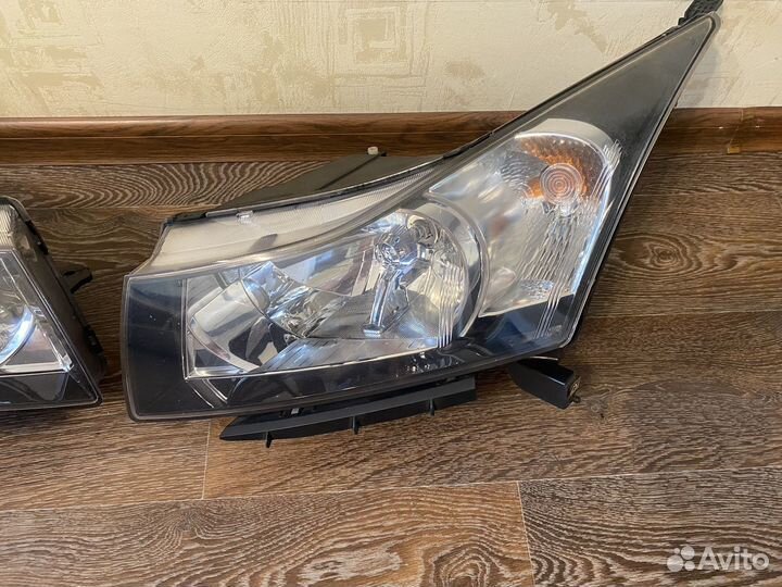 Фары передние Chevrolet Cruze Оригинал