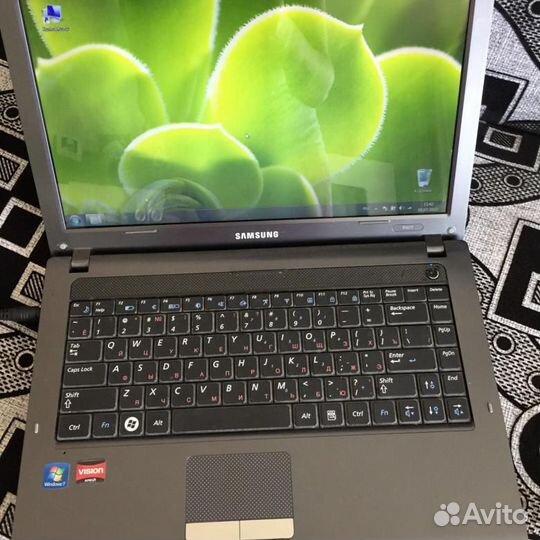 Ноутбук Samsung / Core i3 2.5Ghz / 4Gb / Video AMD