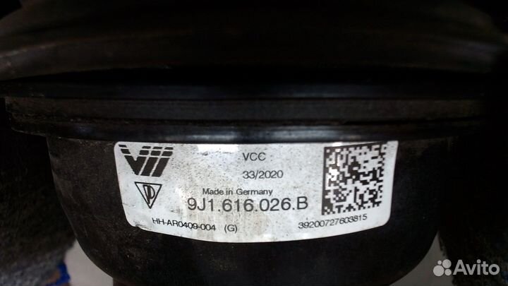 Пневмоподушка Porsche Taycan 2019 –, 2020