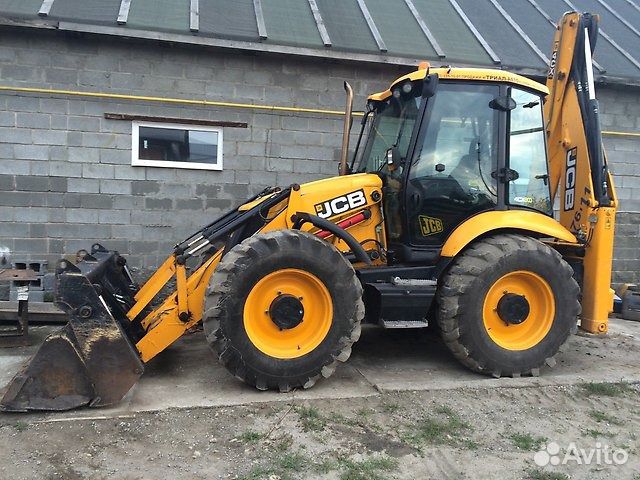 Эксковатор-погрузчик