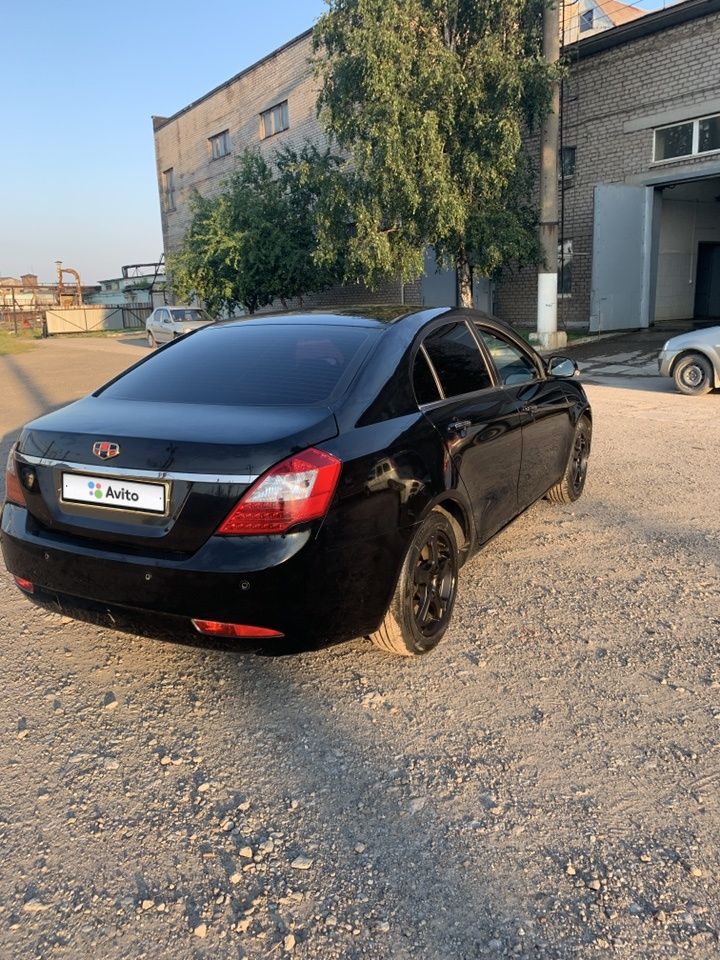 Geely Emgrand EC7: фото владельца