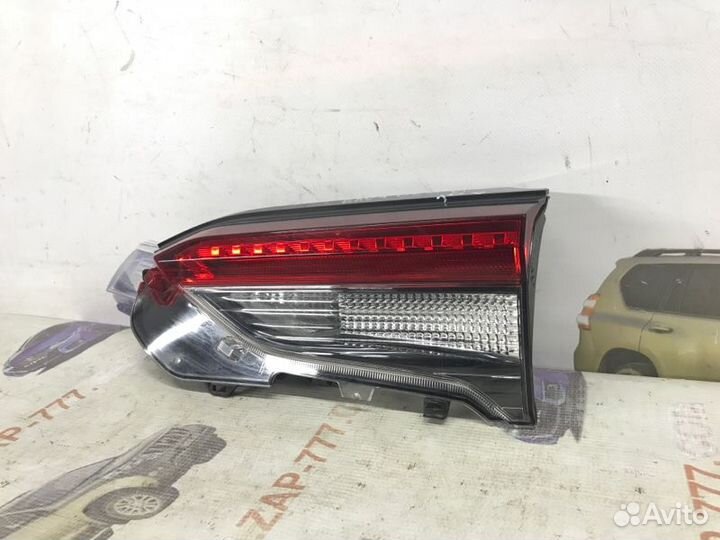 Фонарь задний правый Toyota Rav4 U50