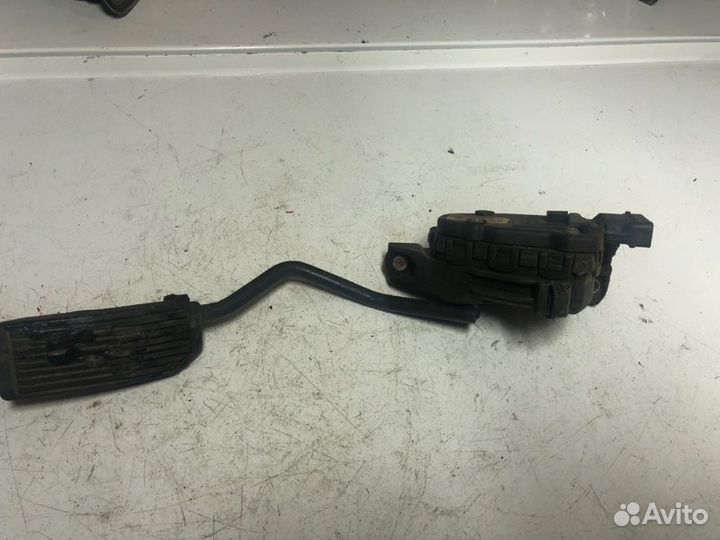 Педаль газа (электронная) Nissan Almera N16 2006