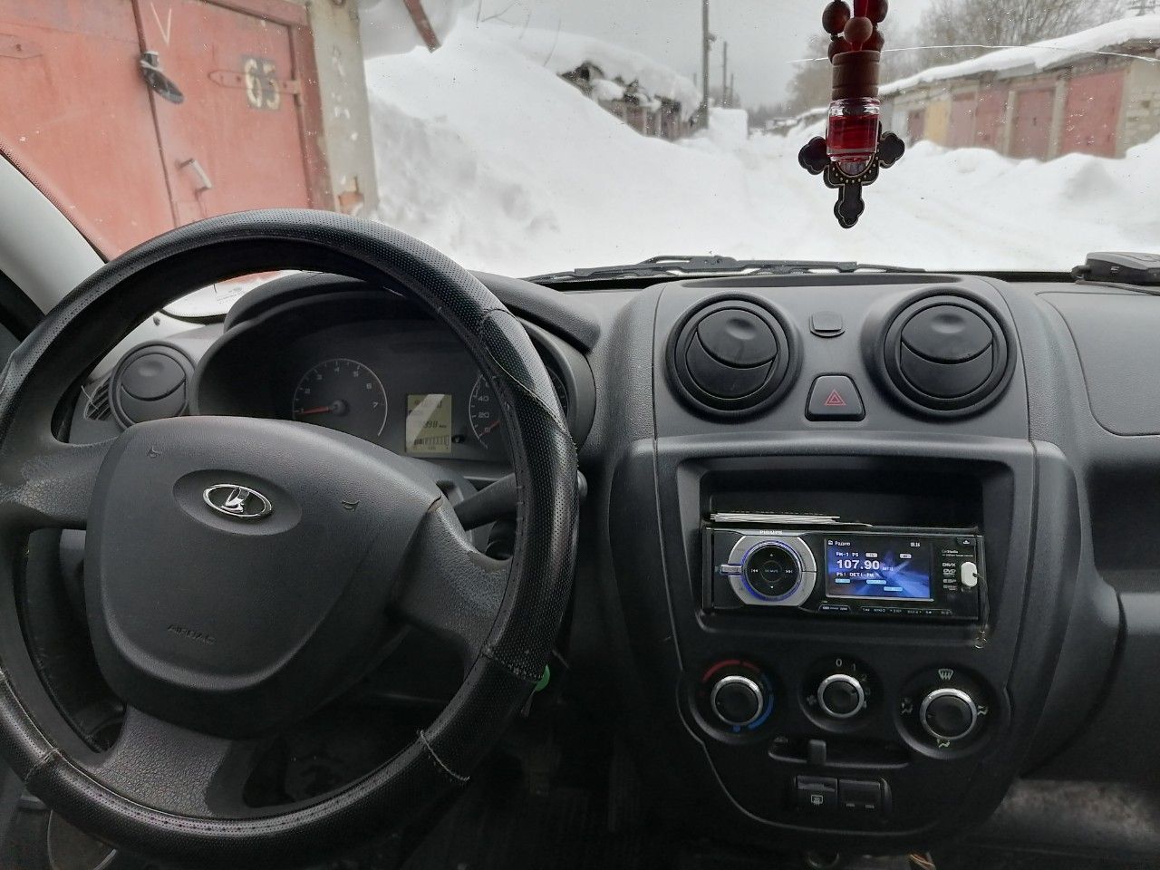 ВАЗ (LADA) Granta: фото владельца
