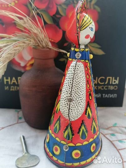 Потешная заводная кукла. СССР. по Радуга