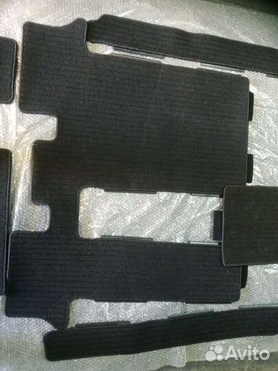 Автомобильные коврики текстильные