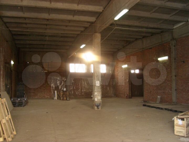 Складское помещение, 980 м²