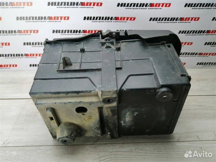 Корпус акб Ford Focus 2 1.8 2007