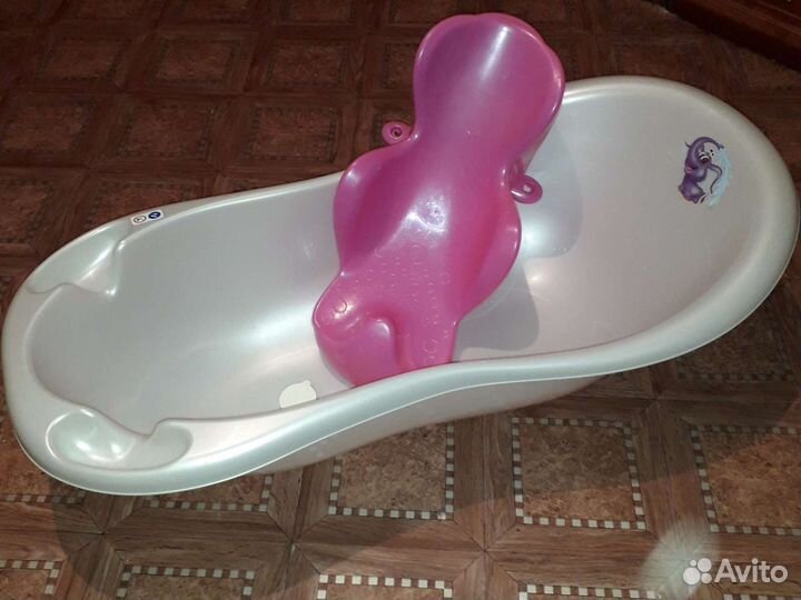 Ванночка для купания с горкой