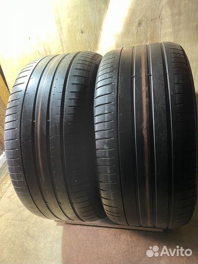 Pirelli P Zero 305/40 R20