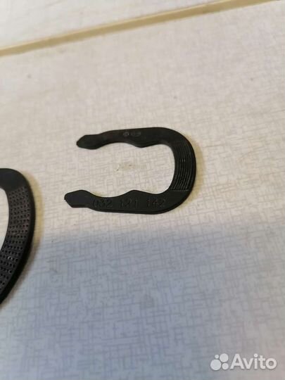 Пружинная защёлка корпуса термостата VAG