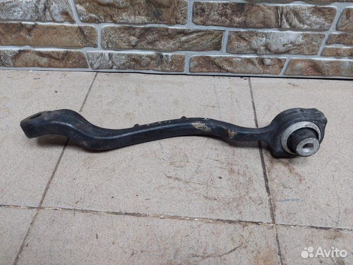 Рычаг подвески нижний передний правый