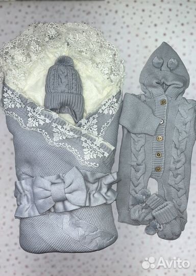 Комплект на выписку новый