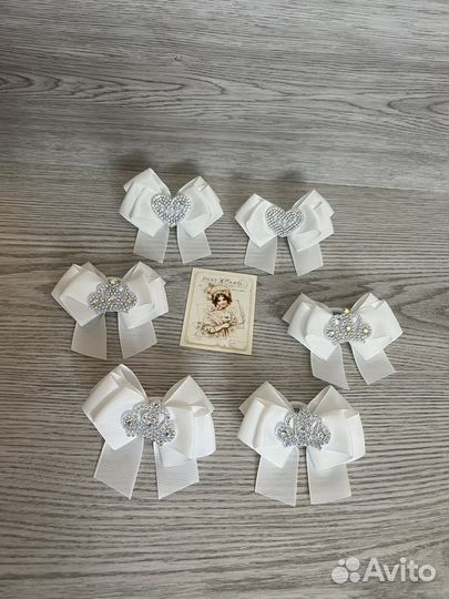 Школьные банты на резинках и заколках