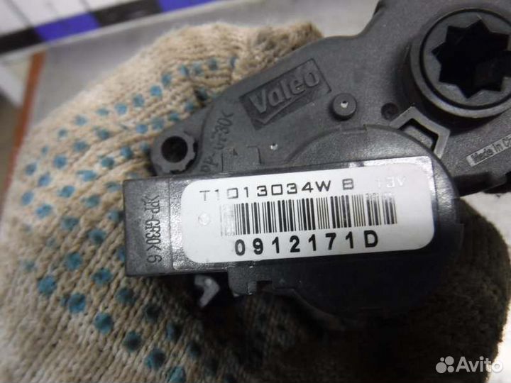 Моторчик заслонки отопителя Лада X-Ray 21129 2017