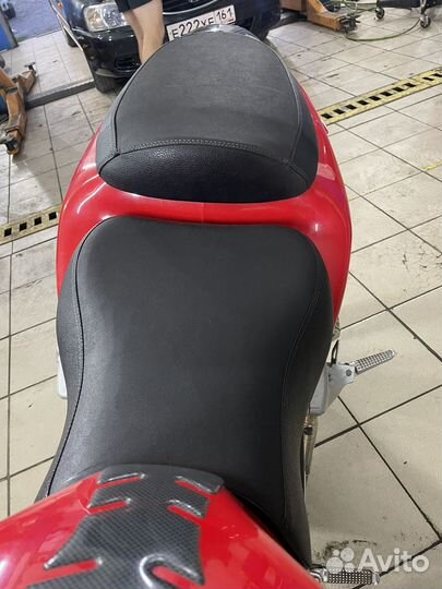Suzuki SV400s