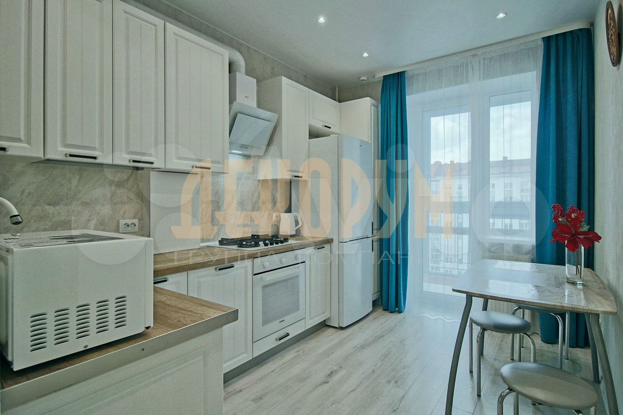 1-к. квартира, 39 м², 8/9 эт. в Калининграде