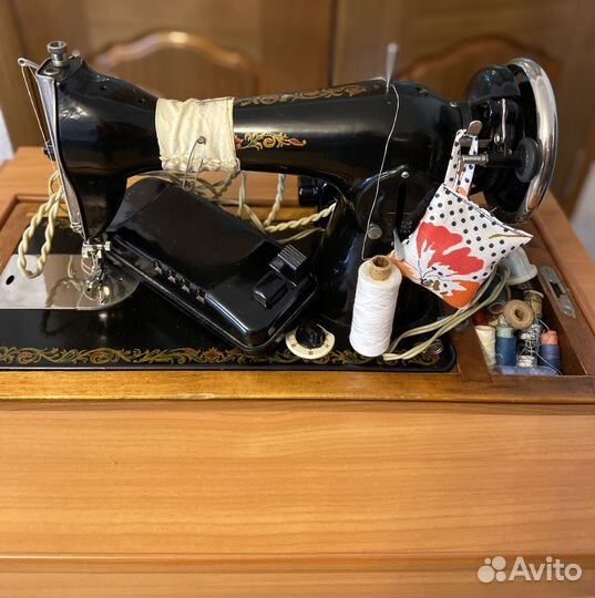 Швейная машинка подольская ножная