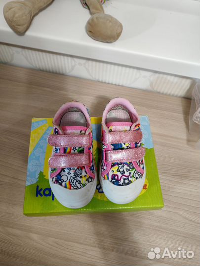 Обувь, кеды, сандалии для девочки 24