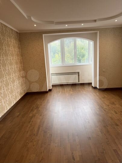 3-к. квартира, 127 м², 4/9 эт.