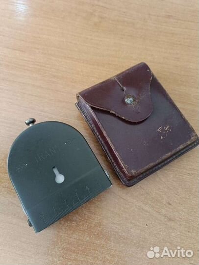 Старый трофейный компас времён войны