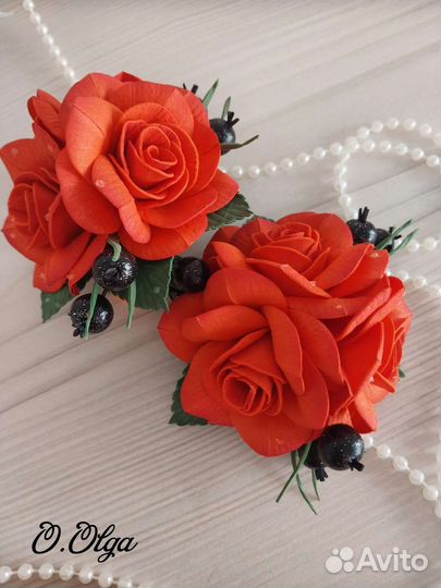 Резинки, заколочки и другие украшения для волос