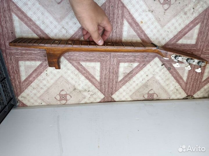 Грифы для гитар