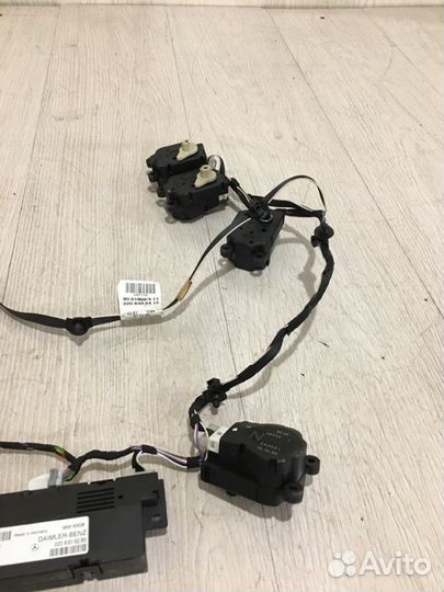 Сервопривод заслонок печки Mercedes Benz S500L