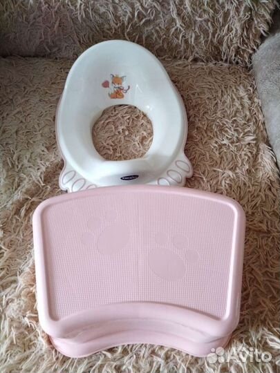 Сидушка на унитаз с подставкой новые